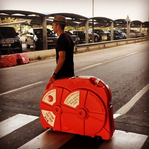 31686911_905016146336333_7008220573515907072_n